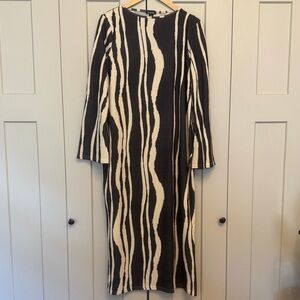 Boohoo Abstract Stripe Bodycon Midi Dress | Size 14 | Trendy Neutral Long Sleeve